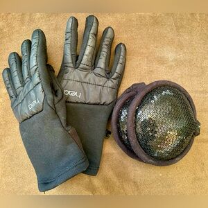 🖤 gloves and earmuffs set